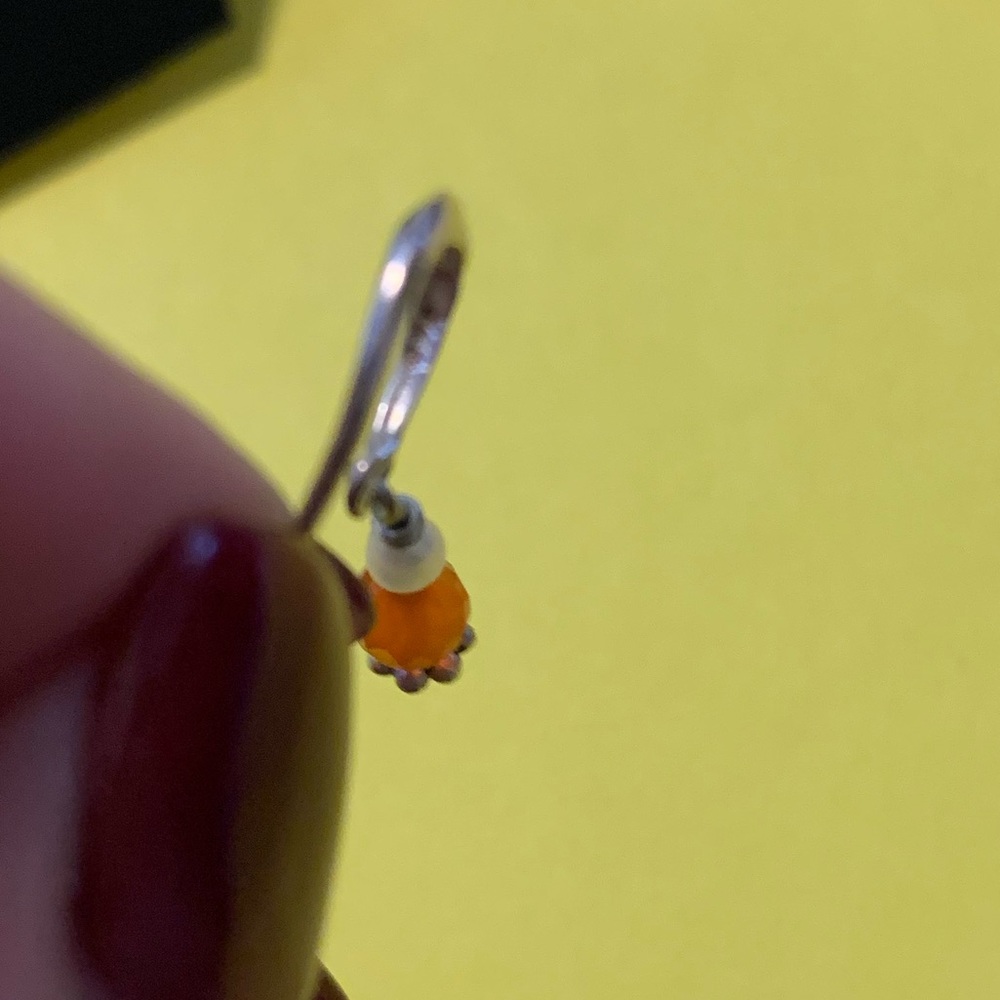 Earrings - Picture 4 of 4